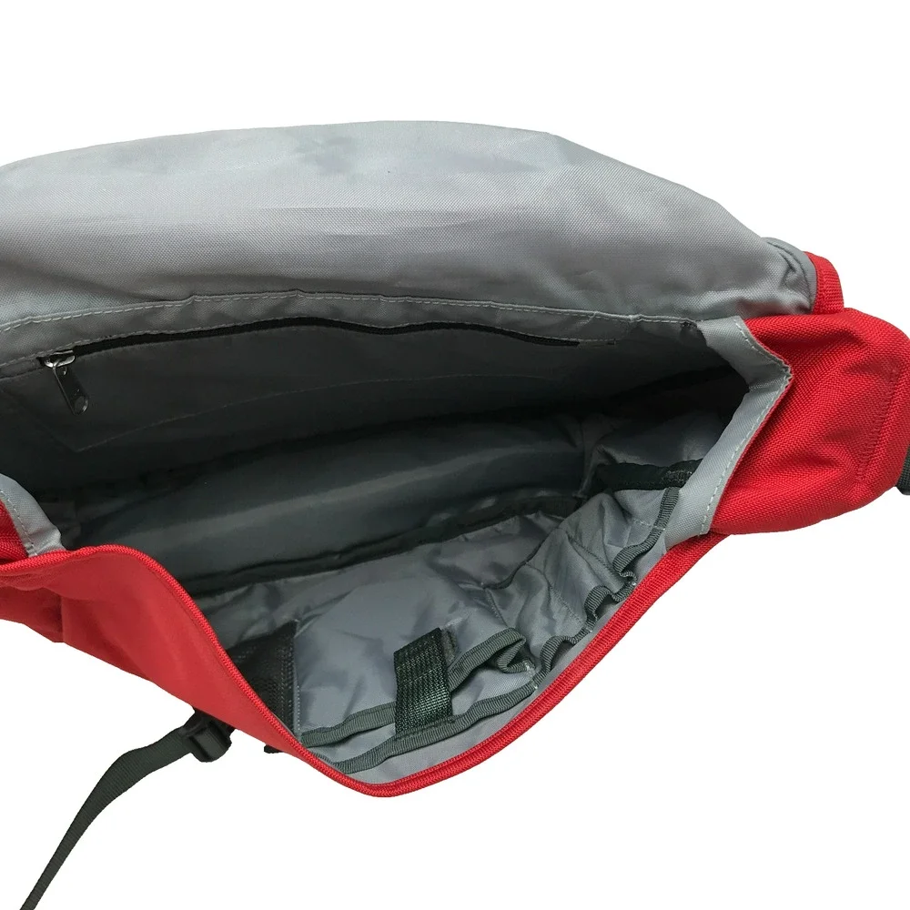 Patagonia Half Mass Messenger Bag Red Padded Travel Crossbody Shoulder Strap